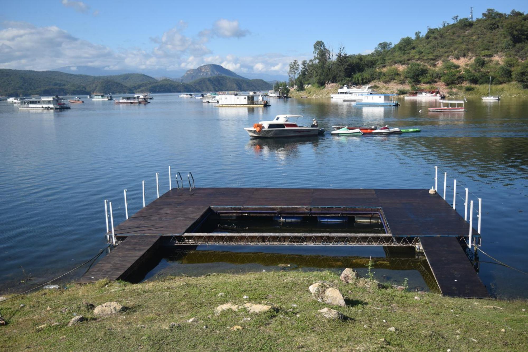 Terrazas Del Lago Cabra Corral Extérieur photo